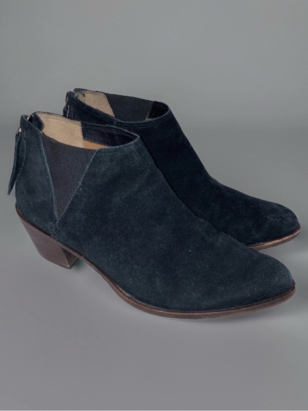 Trask Tisha Black Oiled Suede Heeled Western Ankle Boots Back Zip Boho Sz 6.5M